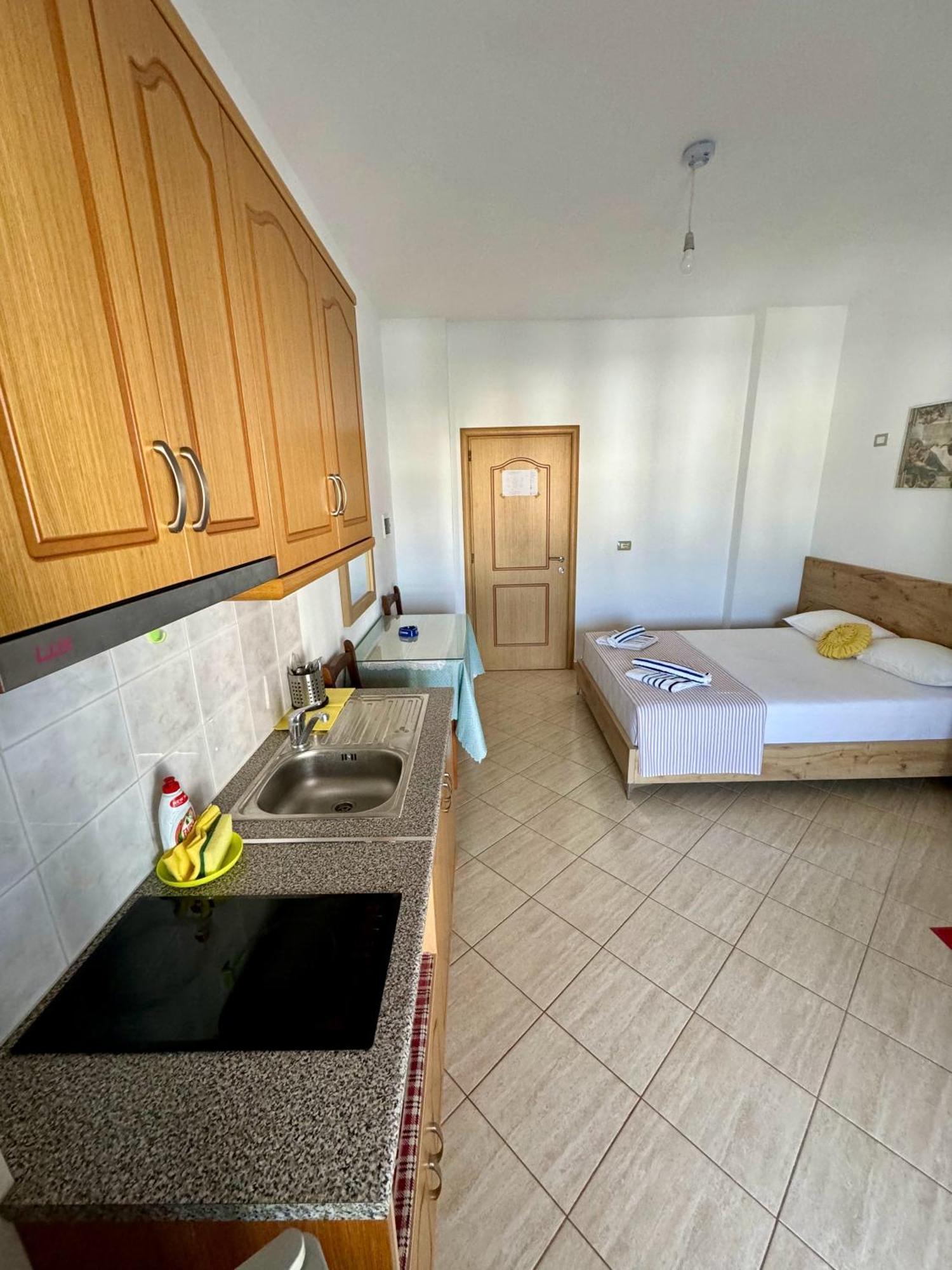 Villa Mihal Apartments 사밀 외부 사진