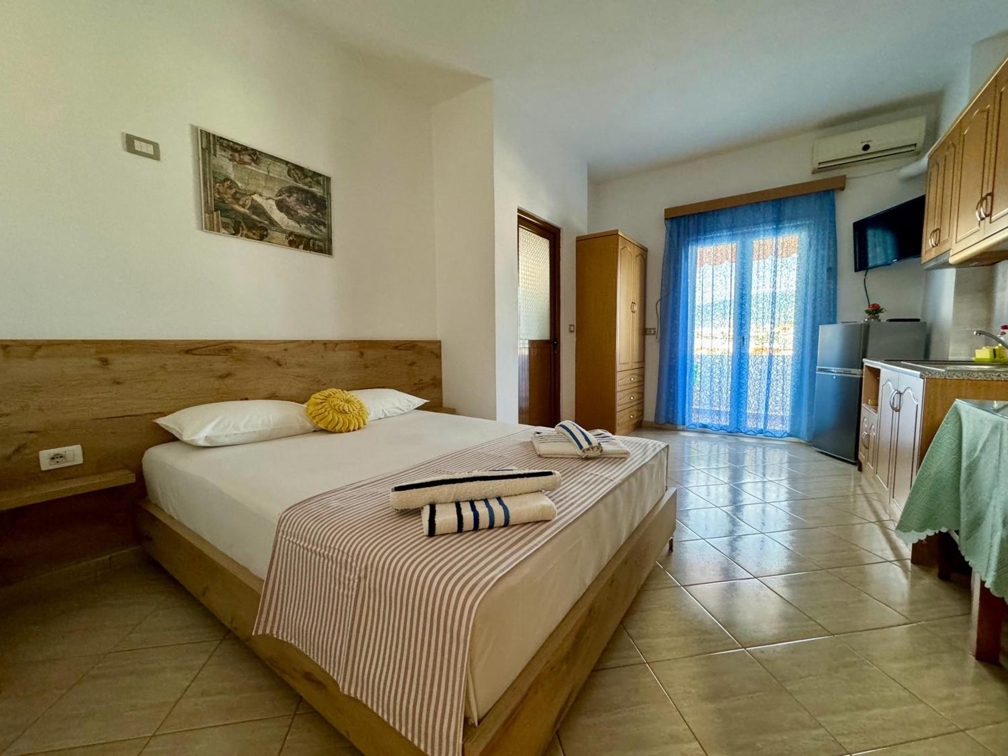 Villa Mihal Apartments 사밀 외부 사진