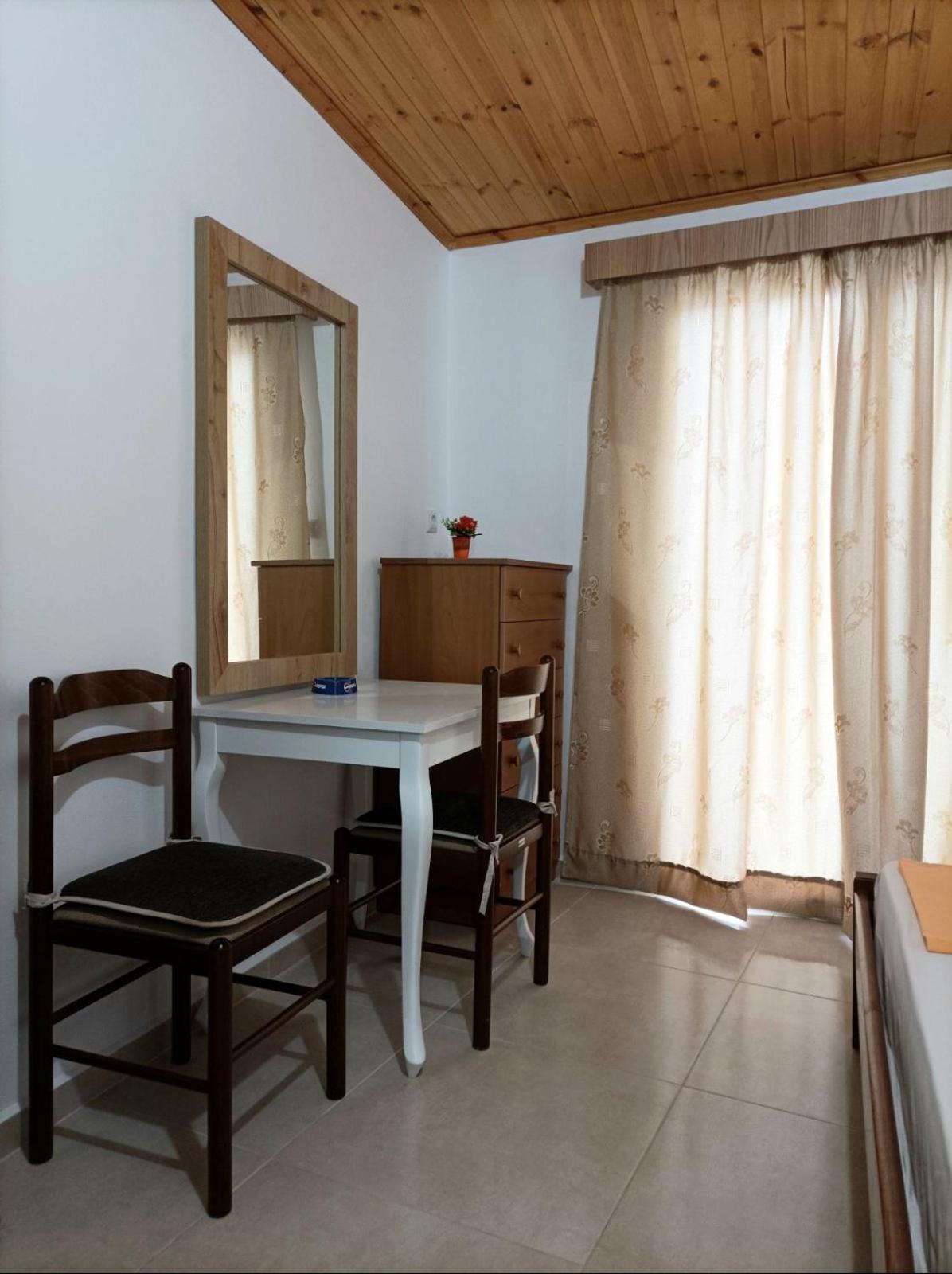 Villa Mihal Apartments 사밀 외부 사진